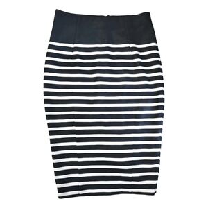 H&M black and white pencil skirt. Size 6